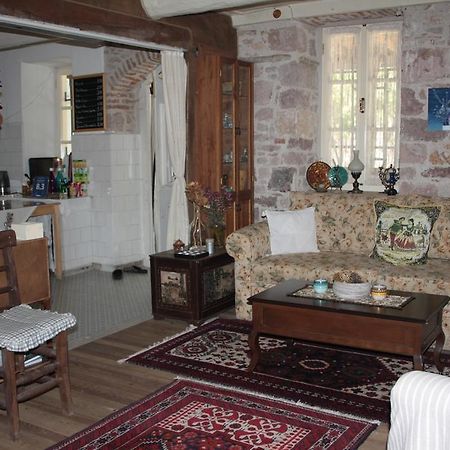 Istanbul Pension Ayvalı Zewnętrze zdjęcie